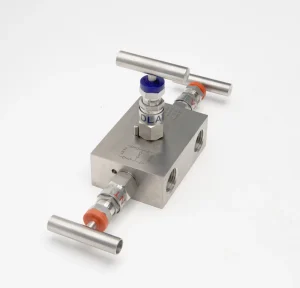 6000psi High Temperature Stainless Steel 3 Valve Needle Manifold for Gas Manual Operation