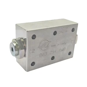 OMT 003.294.AW0 Four Way Dual Control Valves Directional Control Valve 3 8 in Port Flange Mount 350 PSI 7.9 GPM