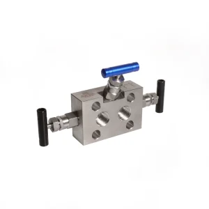 Stainless Steel 316 3 Valves Integration Manifolds Two Block Valves and One Equalizer Valve