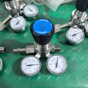 Stainless Steel Needle Manual High-Pressure Reducing Valve for Nitrogen Hydrogen Oxygen Gas Cylinders with Double Gauge