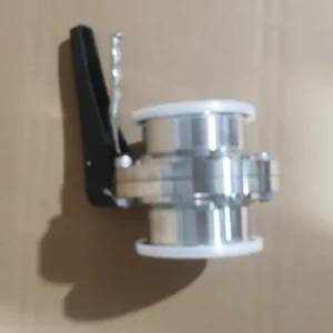 Stainless Steel Sanitary Clamped Butterfly Valve Set for Dairy and Beverage Pipelines