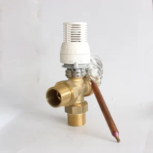 Three Way Automatic Temperature Control Valve for High Temperature Water Safety Structure Angle Design