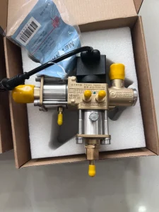 Truck CNG Gas Pressure Reducer OEM J4T00-1113240-P64 J4T00-1113240