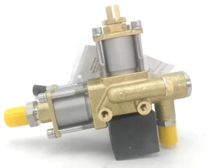 Truck CNG Pressure Reducer 082V08201 0230 Max Flow 45Kg h Natural Gas Regulator Fit Sinotruk Howo Sitrak Heavy Duty Truck